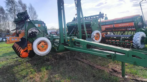 Amazone D9 (9 м)